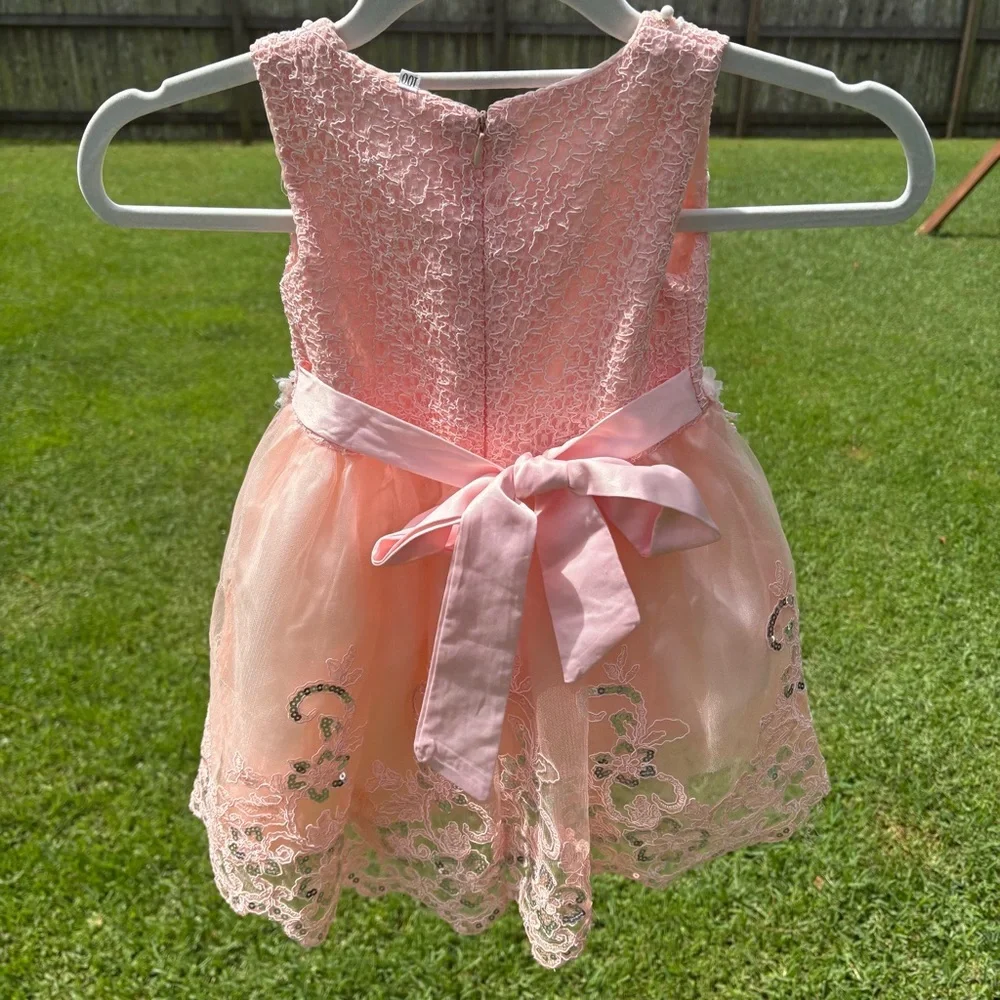 Peachy pink Unbranded sleeveless formal dress with lace pearls sequins 3t/4t GUC